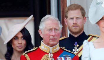 Regele Charles, ruinat de Meghan Markle și prințul Harry. Cum i-au distrus primul an de domnie
