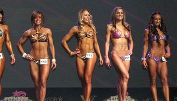 O romanca este Miss Fitness Universe. Iti place cum arata? VIDEO