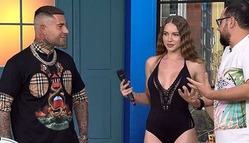 Jocul care a lăsat-o pe Otilia în costum de baie