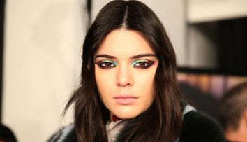 In reclame perfecta, in realitate o adolescenta ca oricare alta. Cum arata chipul supermodelului Kendall Jenner