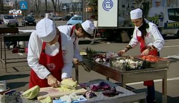 JA-LE in echipa rosie, la MasterChef. Andreea despre capitanul echipei:<span style=