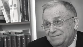 Cum arată portretele lui Ion Iliescu care au fost vândute peste noapte! Prețul a stârnit rumoare printre colecționari - e cu totul neobișnuit