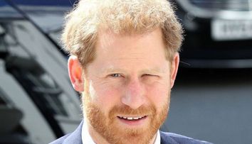 Cine este vedeta pe care Prințul Harry a părăsit-o pentru a fi cu Meghan Markle