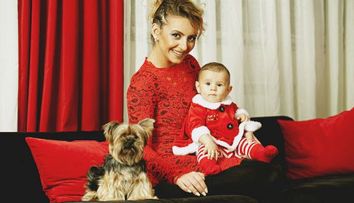 Giulia Anghelescu, primele sarbatori in familie: FOTO