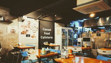 (P) Un frigider profesional nefuncțional, o mare problemă pentru industria HoReCa. Ce e de făcut?