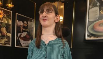 Ea este cea mai înaltă femeie din lume, potrivit Guinness Book! Tânăra măsoară peste 2,15 metri