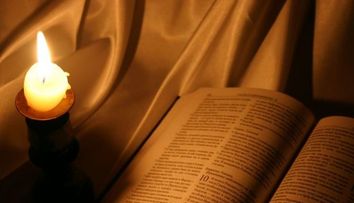 Curiozitati: Biblia pe telefoanele mobile ale rusilor ortodocsi