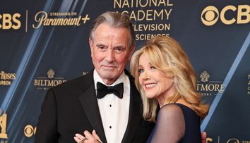 Cum arată acum faimosul Victor Newman, la 45 de ani de la debutul în serialul ”Tânăr și neliniștit”! Preferatul tuturor bunicilor din România e la fel de cuceritor