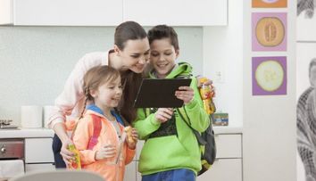 (P) Ambalaje speciale pentru a lua sucul preferat la plimbare sau in calatorii
