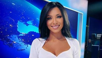 Corina Caragea, apariție fermecătoare pe o plajă din Israel! Cât de bine arată prezentatoarea în costum de baie