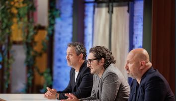 Surpriză după surpriză la Masterchef! Florin Dumitrescu: ”Vreau să te felicit! Ai reușit să gătești ficatul ăsta mai bine decât mulți profesioniști”