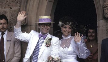 Elton John și fosta nevastă au făcut pace. Renate Blauel și-a retras plângerea