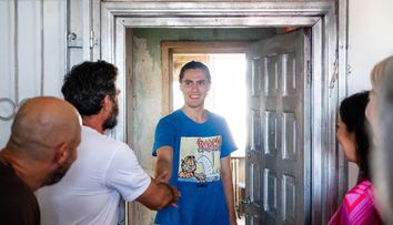 Povestea celui mai „singur copil cu frați”, miercuri seară, la Visuri la cheie: „Încerc să-mi închipui viața acestui băiat și mi-e greu”