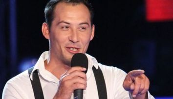 Stefan Stan nu a aparut niciodata atat de dezbracat. Detaliul cu care si-a innebunit toate admiratoarele