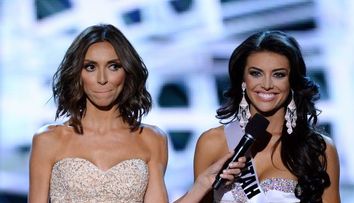 Este frumoasa, dar nu si isteata. Milioane de oameni s-au amuzat de raspunsul dat de aceasta participanta la Miss SUA la o intrebare simpla