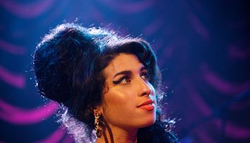13 ani fără Amy Winehouse, regina muzicii soul! Ultimele cuvinte pe care regretata artistă i le-a spus medicului ei înainte să fie găsită moartă
