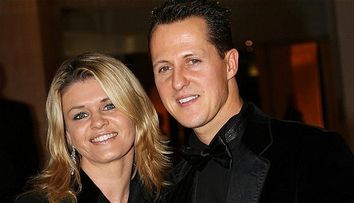 Minunile exista, iar dragostea poate invinge orice. Sotia lui MIchael Schumacher, Corinna, singura cu care pilotul comunica