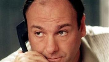 Veste trista pentru fanii celui mai de succes serial american. A murit James Gandolfini, interpretul lui Tony Soprano
