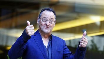 Ce frumoasă este soția lui Jean Reno. Zofia Borucka arată impecabil la 48 de ani