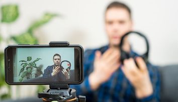 (P) De ce este bine să ai inclusiv website propriu pentru a fi influencer