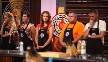 Concurentii MasterChef au gatit la cel mai impresionant castel gotic din Romania! Georgiana si Nea Marin au plecat acasa