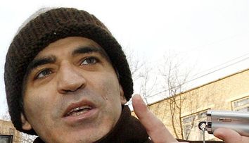 Garry Kasparov a vorbit despre modul în care poate fi oprită Rusia, după ce Vladimir Putin a ordonat invadarea Ucrainei