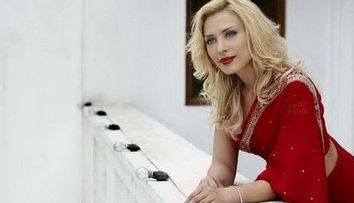 Iulia Vantur a facut o sedinta foto cu un fotograf de la Bollywood. Uite cat de senzationale sunt pozele!