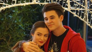 Alexia Eram și Mario Fresh își petrec Crăciunul în Egipt. Cum se distrează cei doi alături de părinți