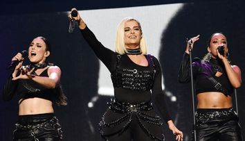 Bebe Rexha, despre ce a inspirat-o să scrie piesa Nu mai am 20 de ani: „Mi-a spus că îmbătrânesc”