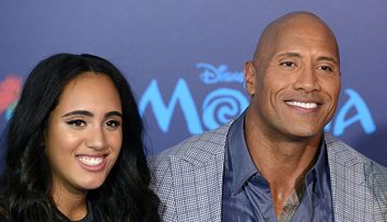 Așa tată, așa fiică! Fata cea mare a lui Dwayne Johnson și-a făcut debutul în wrestlingul profesionist