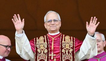 Habemus matematician! Noul papă ales, Papa Leon al XIV-lea, este licențiat în matematică și fluent în șapte limbi străine. De ce Papa nu a vorbit în engleză la primul său discurs