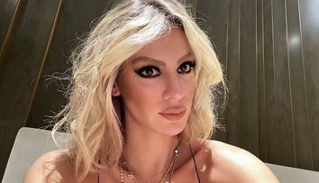 Prezentatoare din Turcia, dezvăluiri incredibile: curtată de patru fotbaliști de la aceeași echipă în același timp