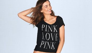 O romanca de 22 ani, printre cel mai bine cotate modele din lume. Apare in catalogul Victoria's Secret si prezinta creatii Dolce & Gabbana: FOTO