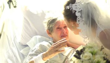 Bunica a fost internata in spital cu doar cateva zile inainte de nunta, asa ca mireasa a facut un gest emotionant. VIDEO