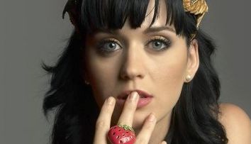 Katy Perry a intrat in istorie! Il poate egala chiar pe Michael Jackson!