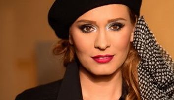 Andreea Esca, o mama responsabila: “Nu o las pe fiica mea sa isi cumpere haine exorbitant de scumpe!” VIDEO