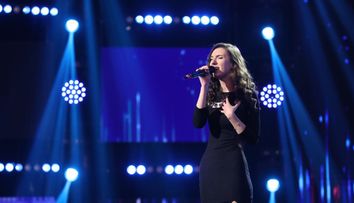 Românii au talent 2021: Mădălina Sudițu a ridicat-o pe Andra în picioare cu interpretarea sa impecabilă