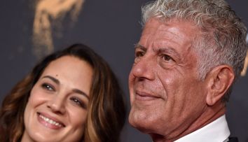 Asia Argento, despre moartea lui Anthony Bourdain, iubitul ei: ”Lumea spune că eu l-am omorât”