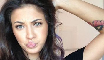 Antonia, enervata de un fan care era sa o raneasca grav. Cum reactioneaza artista la suparare: VIDEO