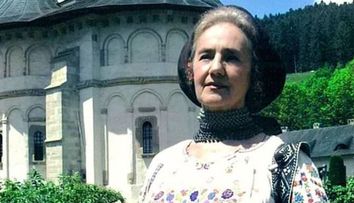Sofia Vicoveanca, filmată în timp ce striga la niște tineri dansatori în timpul concertului