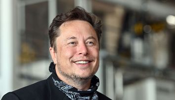 Elon Musk, ultimatum pentru angajații Tesla care nu vin la birou: „Vom presupune că ai demisionat”
