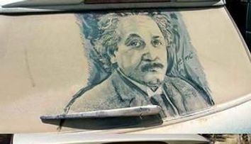 Desene minunate in praful de pe masini! FOTOsi VIDEO