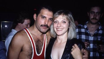 Fiica secretă a lui Freddie Mercury a murit! Cauza decesului, o boală foarte rară: ”Este acum cu tatăl ei iubit”