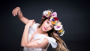 LORA celebrează 100 ani de România prin muzică - şi lansează piesa manifest „Rădăcini”
