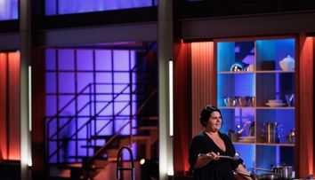 Masterchef 2024, 24 septembrie. Roxana Duncă i-a încântat pe Chefi cu vocea ei, însă farfuria lasă de dorit: „Foarte gras, foarte unsuros”