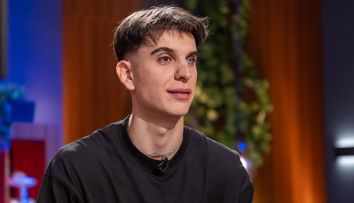MasterChef 2025, 8 septembrie. Cel mai emoționant moment de la MasterChef România! Andrei Drăgan a plâns în fața Chefilor, în timp ce și-a spus povestea de viață. Ce a pățit tânărul: „Mi-am rănit părinții...”