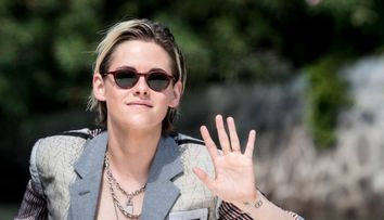 Kristen Stewart, din seria Twilight: „Mi s-a spus să nu-mi mai țin iubita de mână în public”