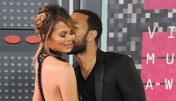 Chrissy Teigen, soția celui mai sexy bărbat din lume, are o problemă cu celulita