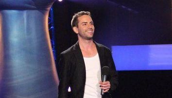 Claudiu Mirea de la Vocea Romaniei, debut in forta in muzica! <span style=