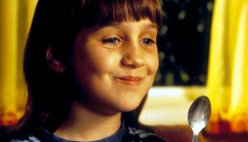 Aparitie rara! Cum arata la 29 de ani fetita care a facut furori in filmul 